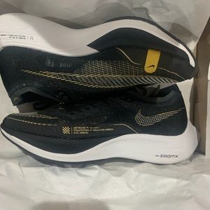 Brand new womens size 9.5 Nike Vaporfly 2